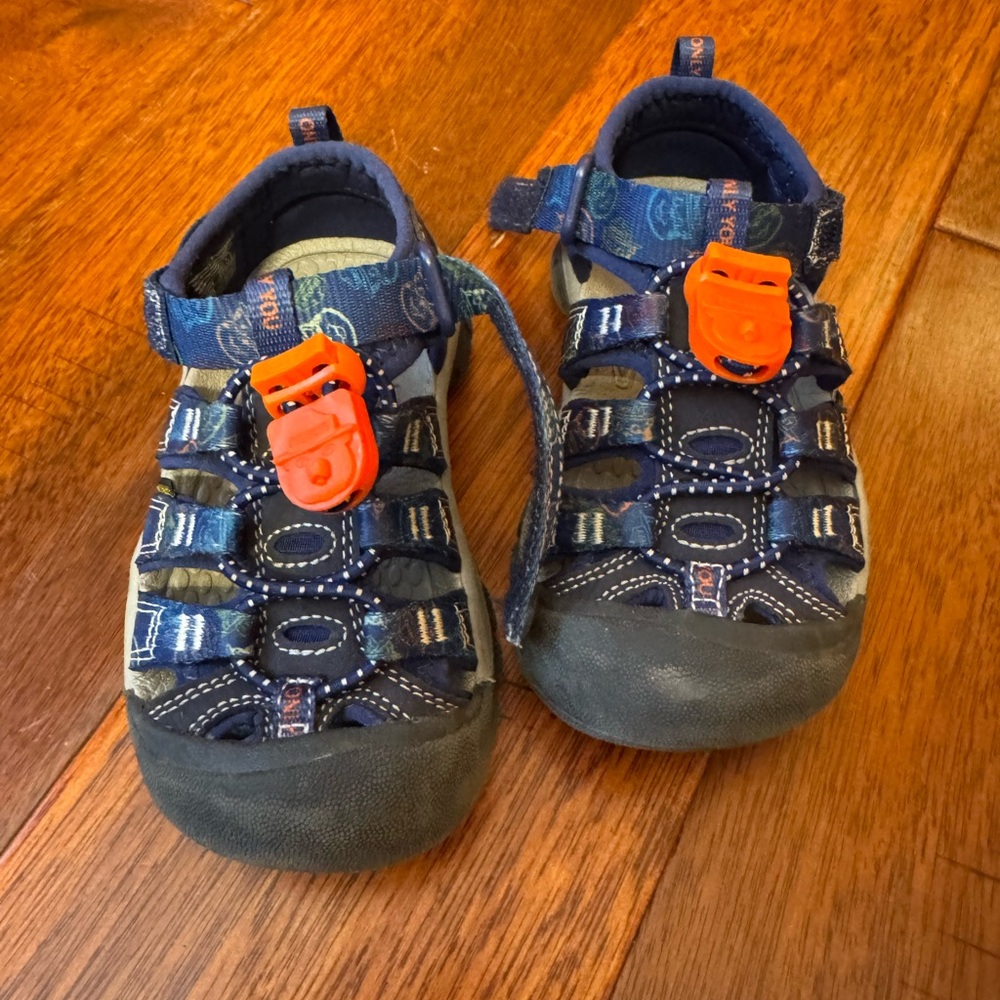 Kid's Smokey the Bear edition Keen Sandal